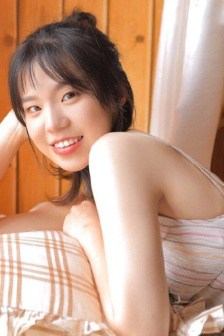 年轻的朋友的妈妈